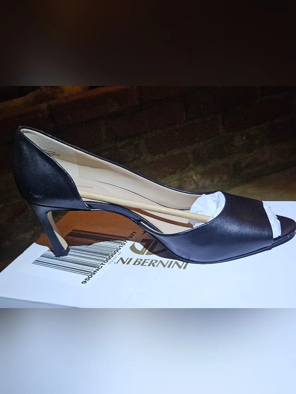 Giani Bernini Black Leather Peep-Toe Pump (NWT) 9.5